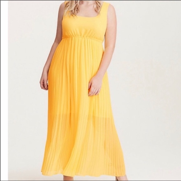 torrid Dresses & Skirts - TORRID PLEATED CHIFFON YELLOW MAXI DRESS